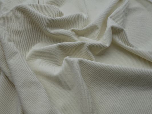 تجربة الراحة والمتانة من القماش الخزفية المرنة الدقيقة لملابسك