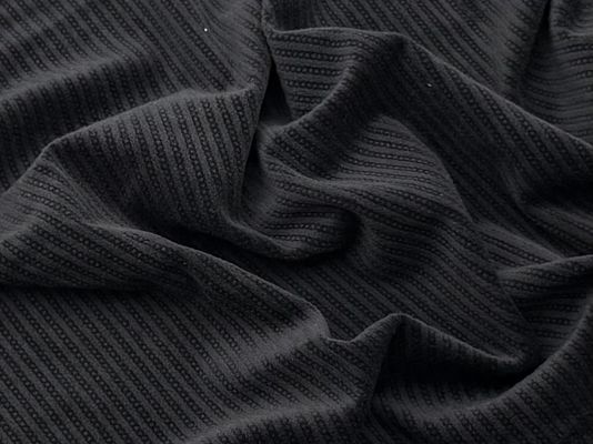 قماش بوليستر مخملي ميكرو مرن بوزن 210-280 جرامًا مثالي للفساتين